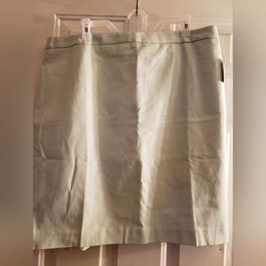 NWT Liz Claiborne Lined Skirt Size 18